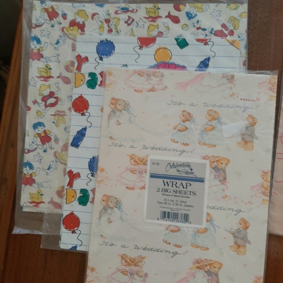 SET OF 7 NIP VTG GIFTWRAP - Picture 3 of 16